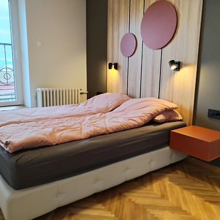 Apartman Nika Пирот Екстериор снимка
